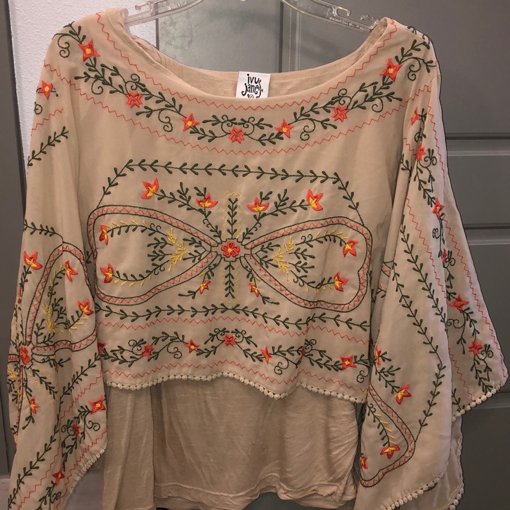 Ivy Jane Top - Embroidered